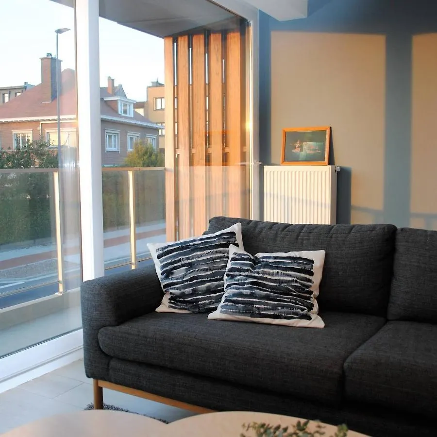 Apartment Modern, Gezellig Vakantieappartement Met Ruim Terras In Oostende