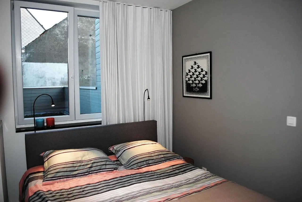 Apartment Modern, Gezellig Vakantieappartement Met Ruim Terras In Oostende Belgium